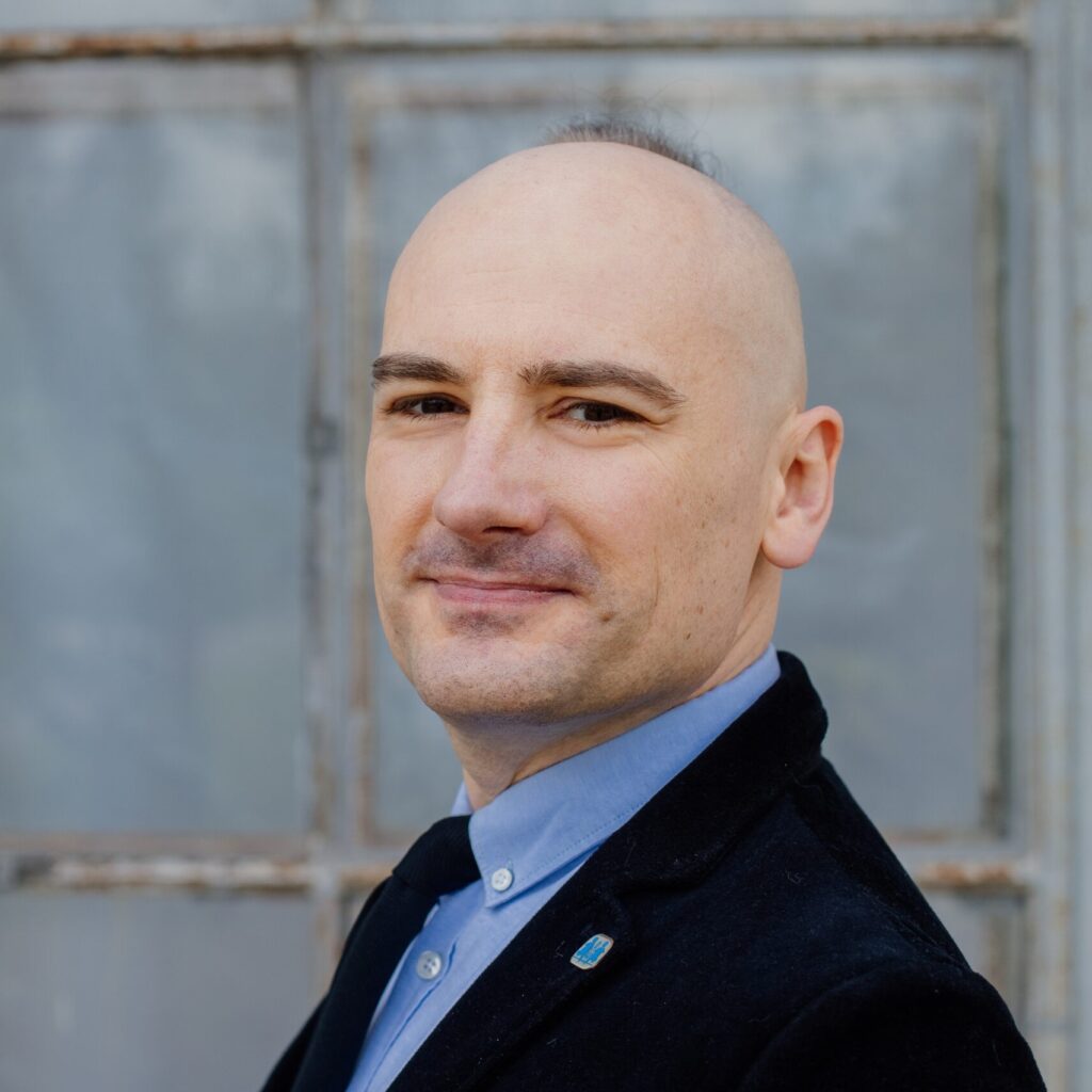 Lukashov s 2 scaled 2 1024x1024 1