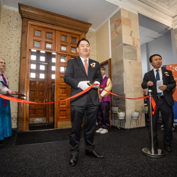 Study in korea01 600x600